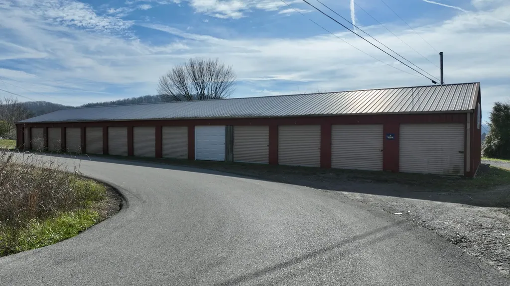 60 Kelsey Drive Mt Vernon KY 40456