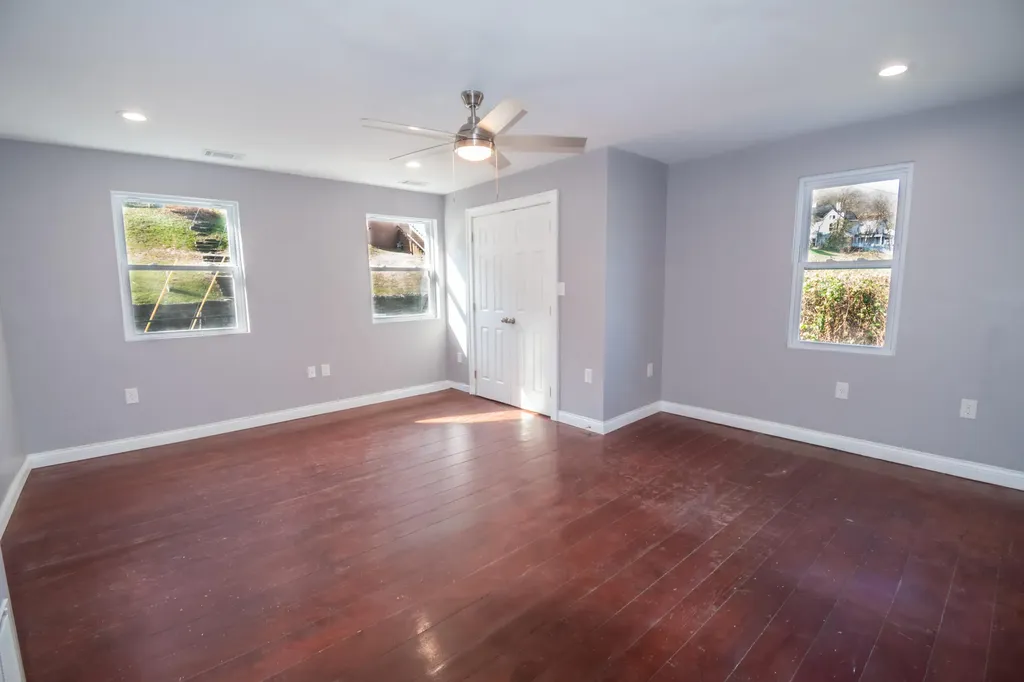 449 W 2nd Street Maysville KY 41056