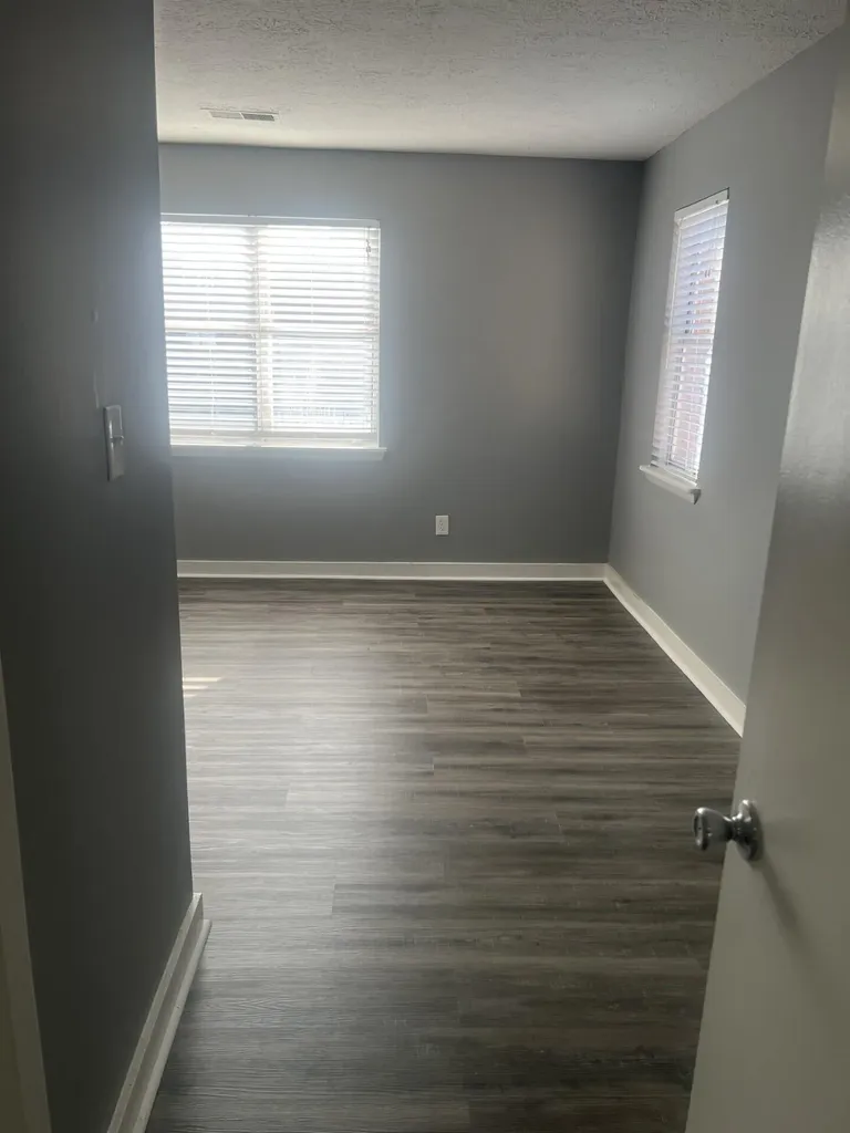 421 Redding Road Lexington KY 40517