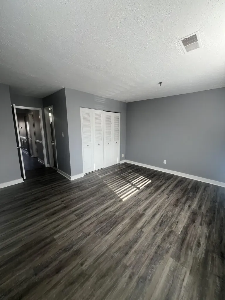 421 Redding Road Lexington KY 40517