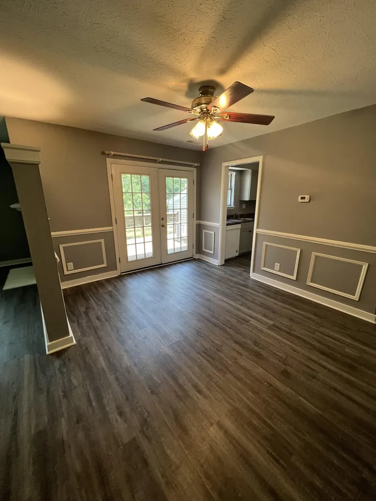 421 Redding Road Lexington KY 40517