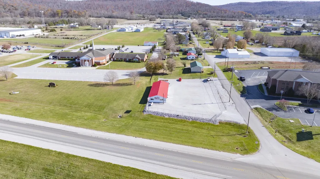 2104 Ky-90 Monticello KY 42633