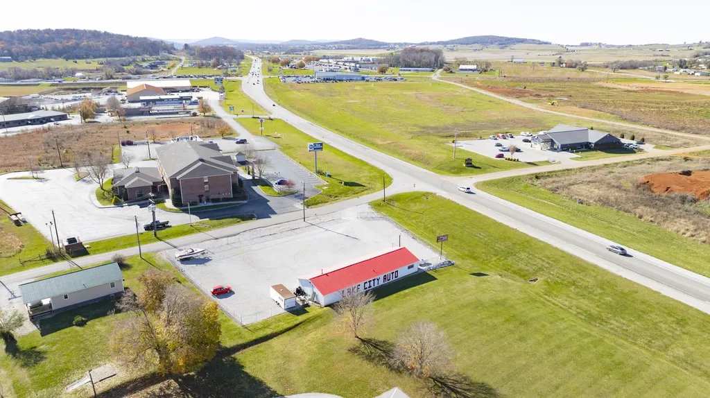 2104 Ky-90 Monticello KY 42633