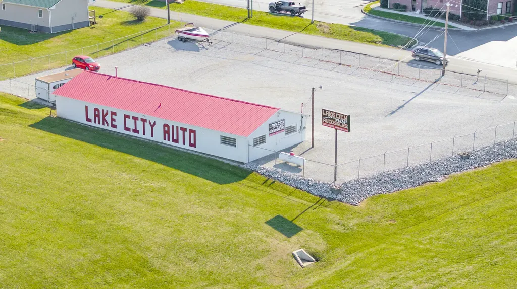 2104 Ky-90 Monticello KY 42633