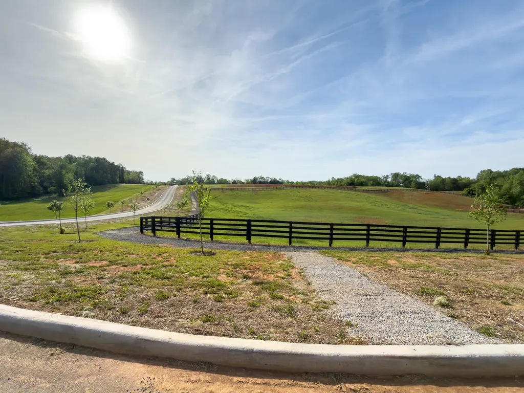 60 Darling Way Somerset KY 42503