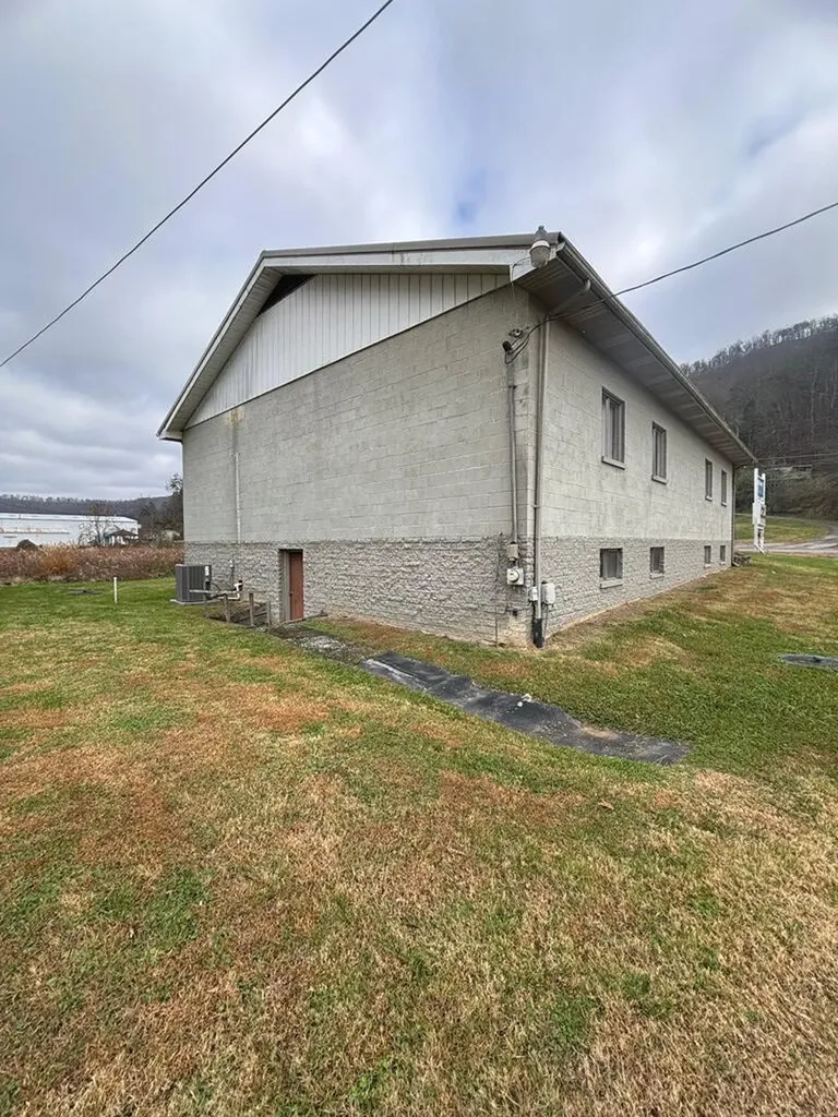 2194 Ky-1428 Prestonsburg KY 41653