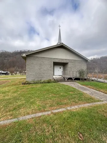 2194 KY-1428 Prestonsburg KY 41653