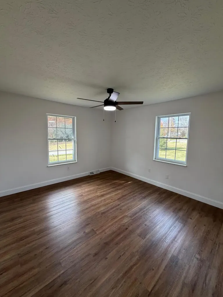 3183 N State Highway 1223 Corbin KY 40701