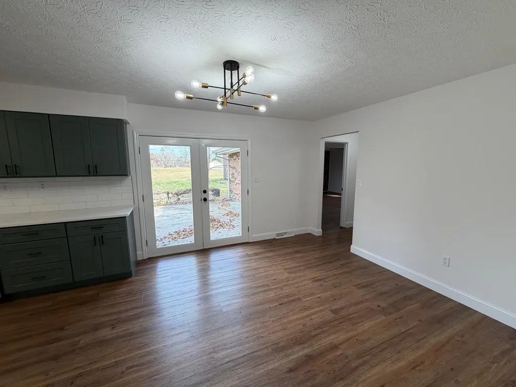 3183 N State Highway 1223 Corbin KY 40701