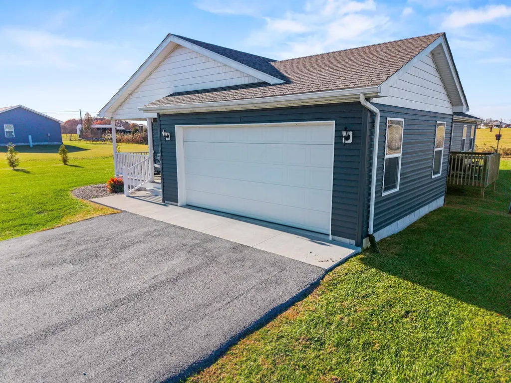 59 Village Lane Russell Springs KY 42642