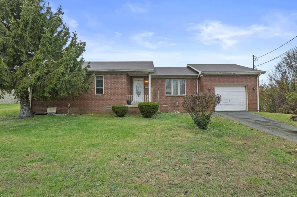 41 7th Street Winchester KY 40391