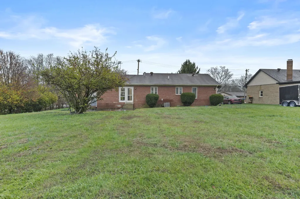 41 7th Street Winchester KY 40391