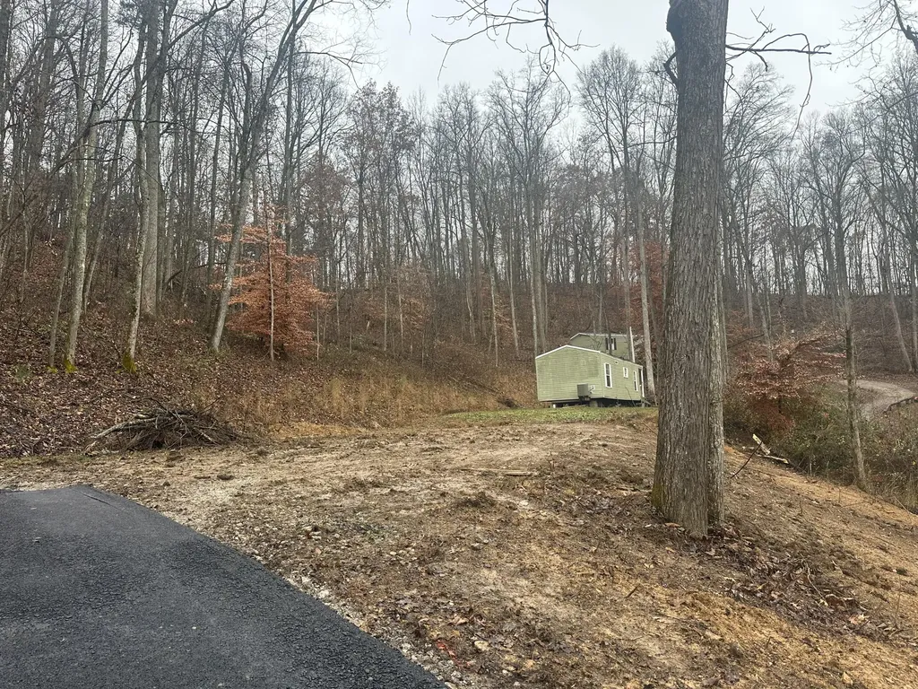137 Lot 54 Yellowstone Drive East Bernstadt KY 40729