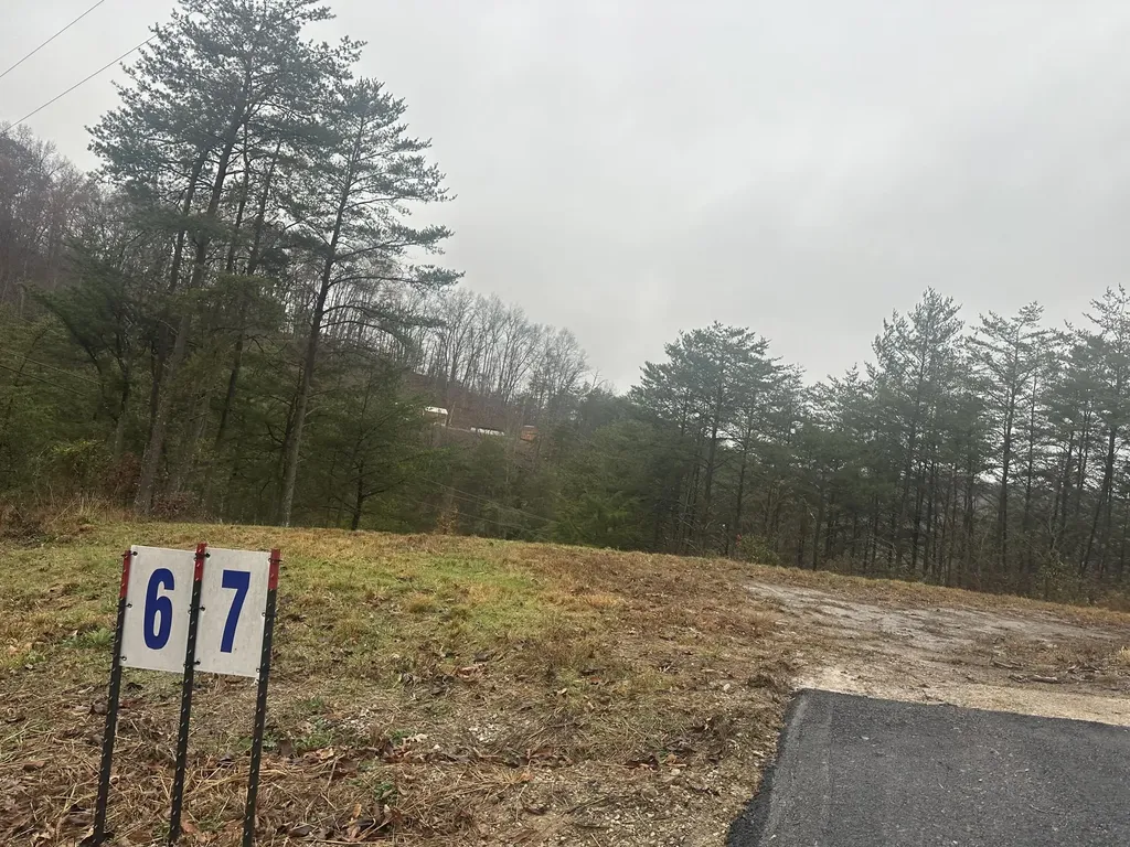 385 Lots 6/7 Freeman Branch Road East Bernstadt KY 40729