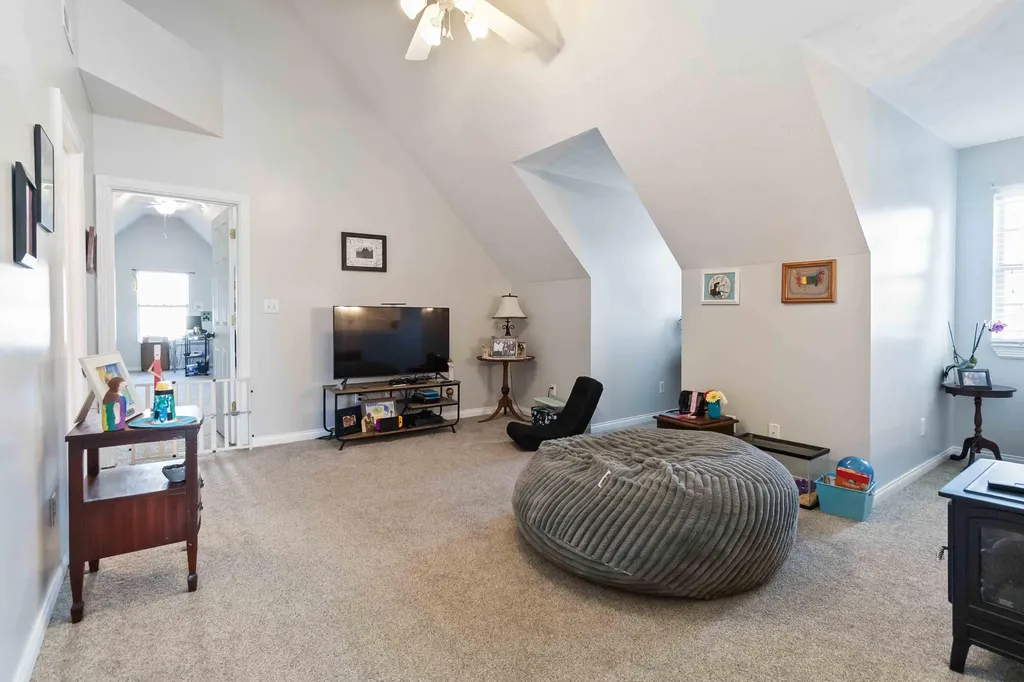 207 Clover Pointe Drive Somerset KY 42503