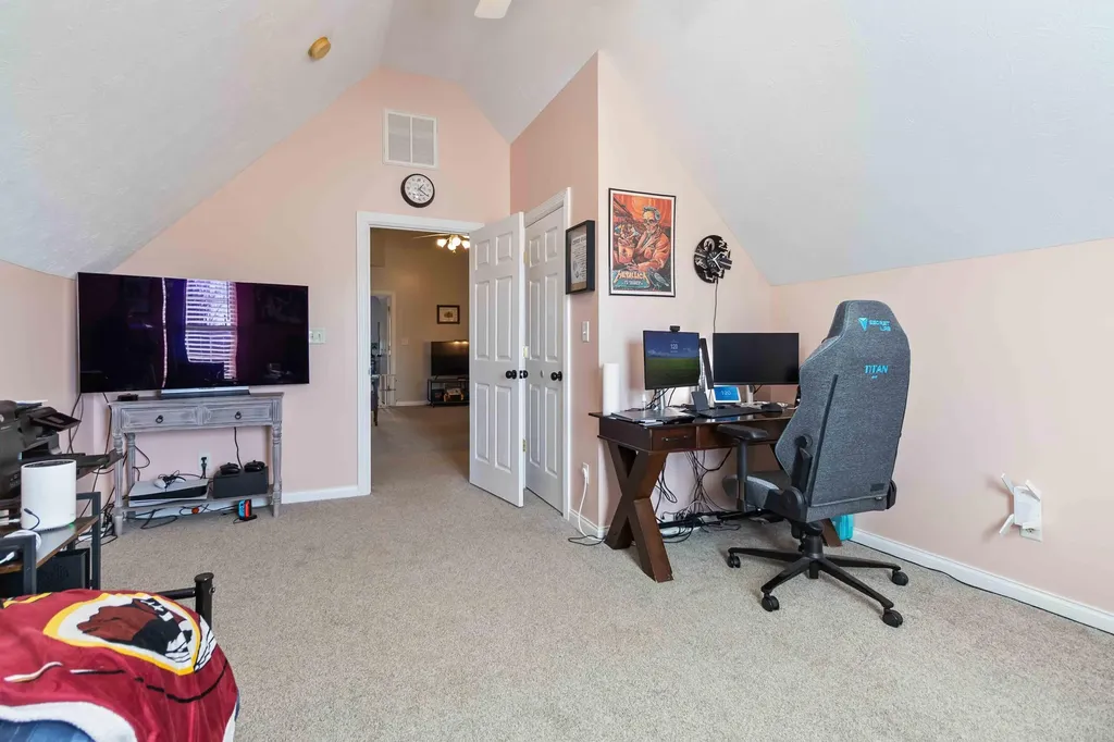 207 Clover Pointe Drive Somerset KY 42503