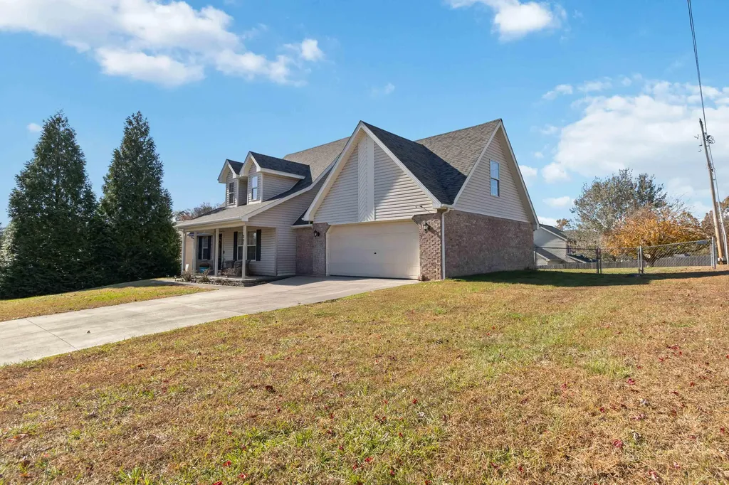 207 Clover Pointe Drive Somerset KY 42503