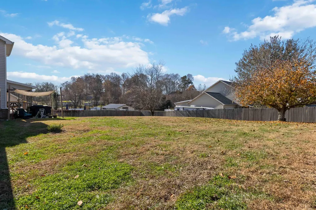 207 Clover Pointe Drive Somerset KY 42503