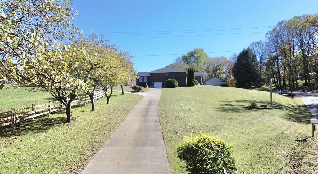 87 Meadowbrook Road Vanceburg KY 41179