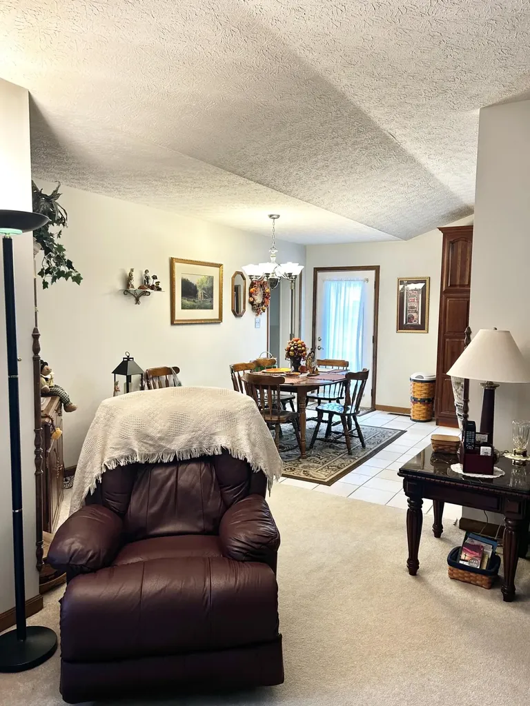 87 Meadowbrook Road Vanceburg KY 41179
