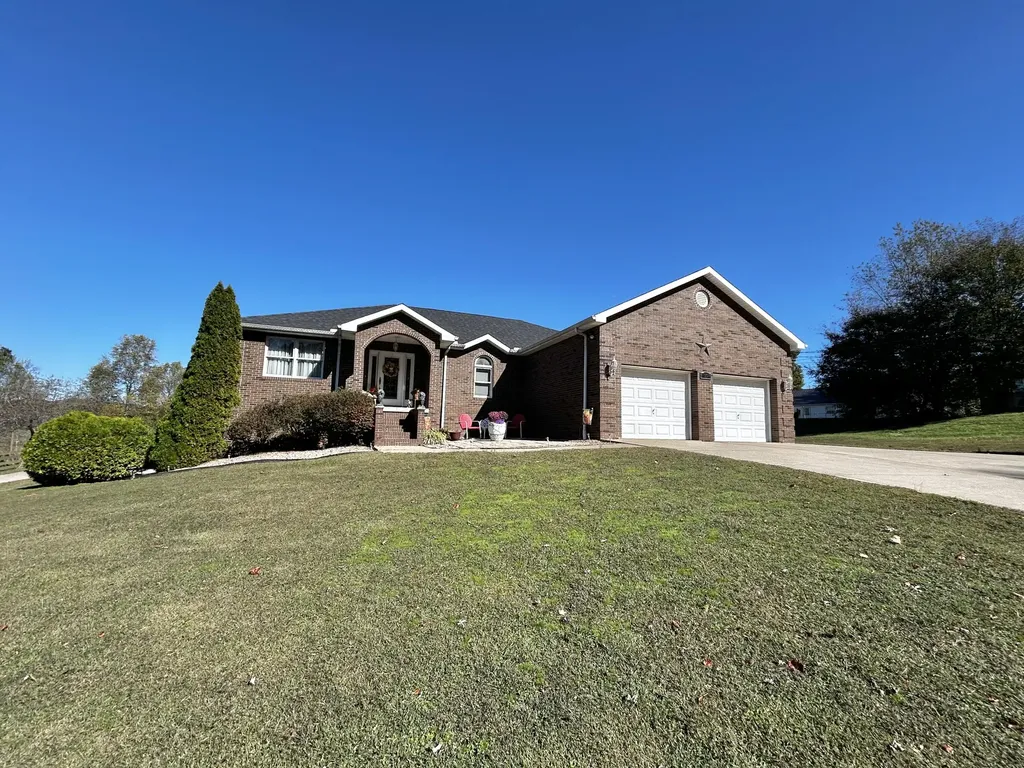 87 Meadowbrook Road Vanceburg KY 41179