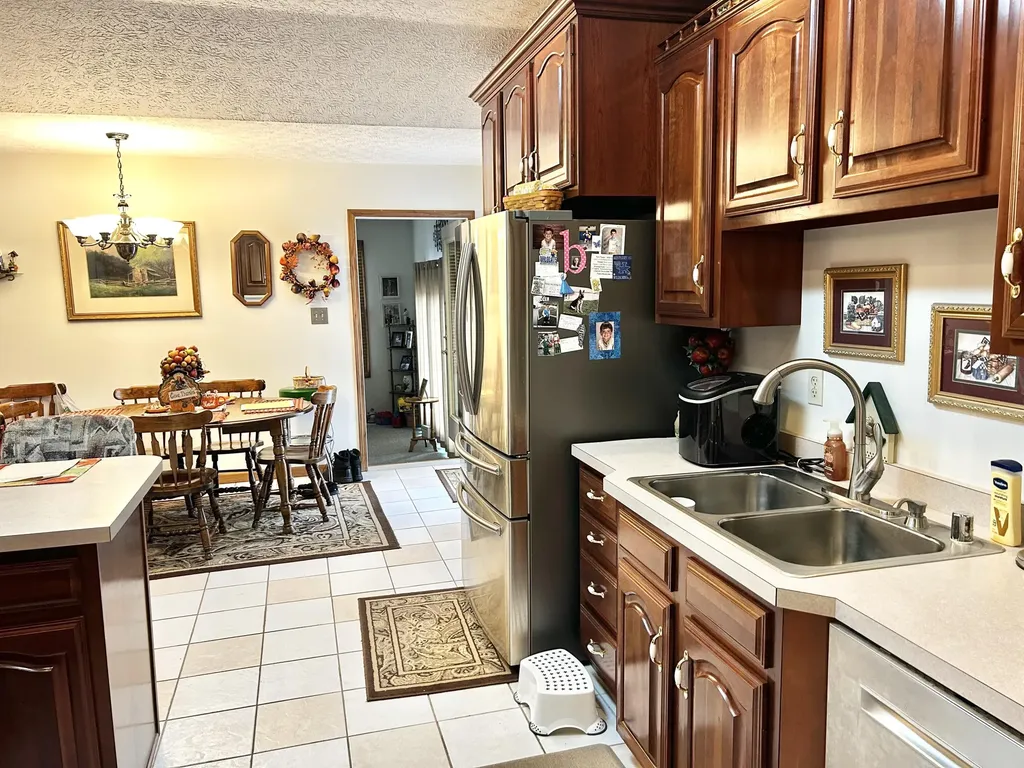 87 Meadowbrook Road Vanceburg KY 41179