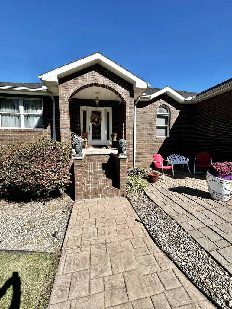 87 Meadowbrook Road Vanceburg KY 41179