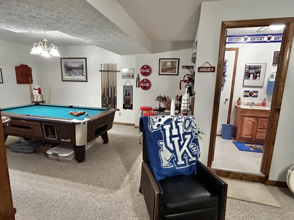 87 Meadowbrook Road Vanceburg KY 41179