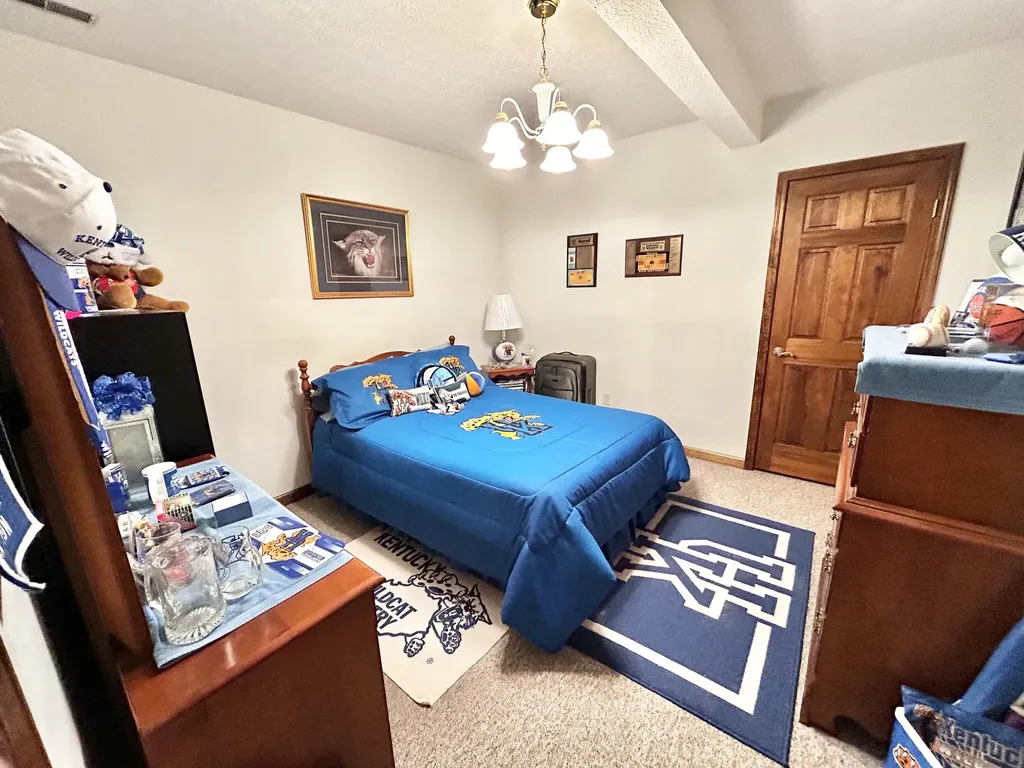 87 Meadowbrook Road Vanceburg KY 41179