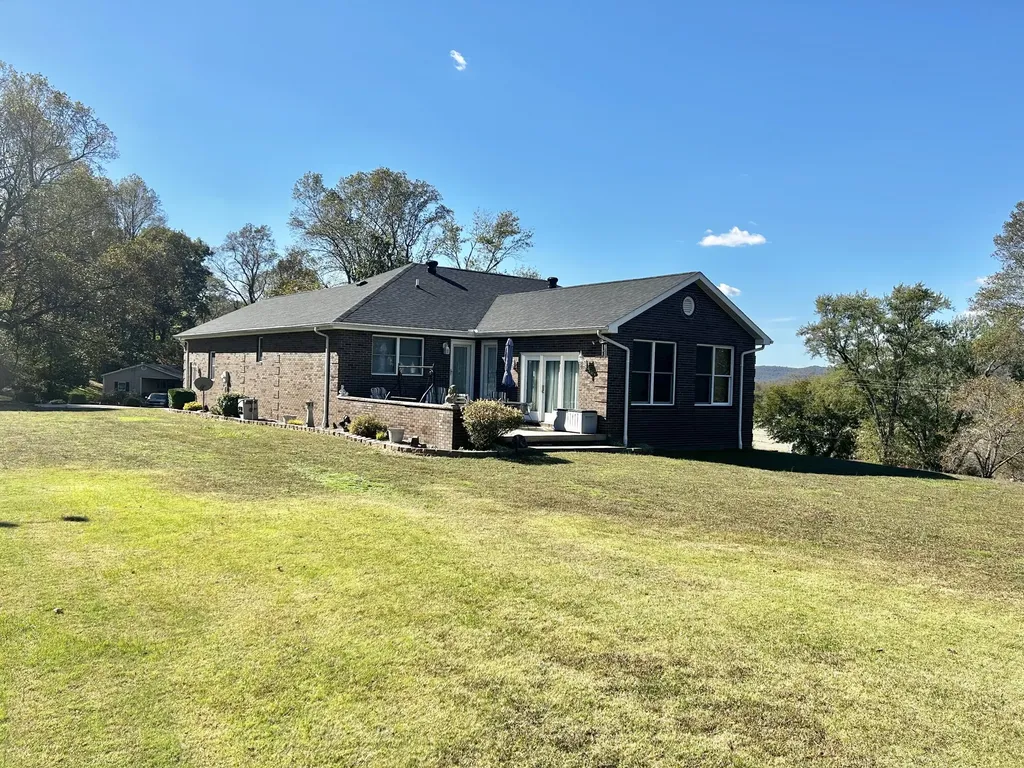 87 Meadowbrook Road Vanceburg KY 41179