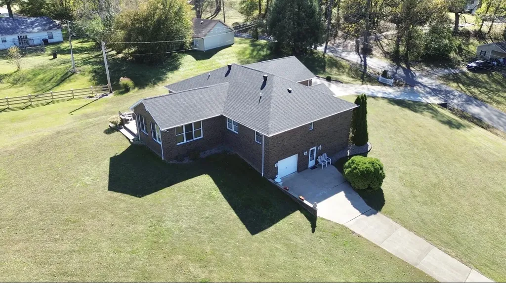 87 Meadowbrook Road Vanceburg KY 41179