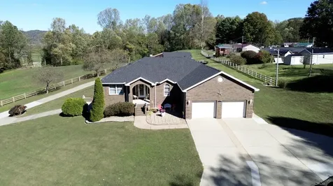 87 Meadowbrook Road Vanceburg KY 41179