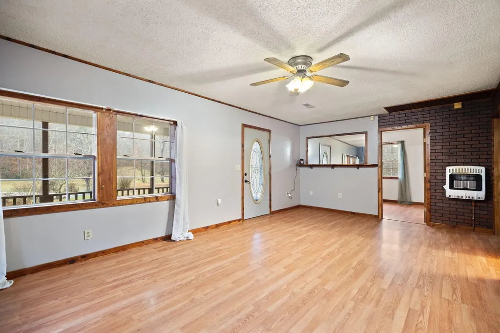 1324 Highway 399 Booneville KY 41314