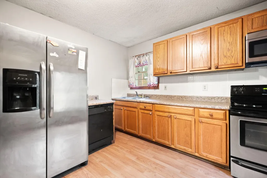 1324 Highway 399 Booneville KY 41314