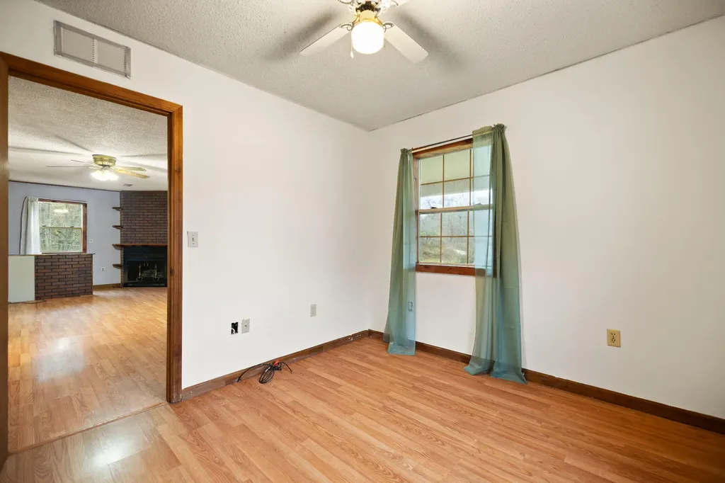 1324 Highway 399 Booneville KY 41314