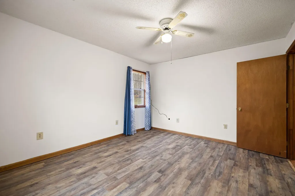 1324 Highway 399 Booneville KY 41314