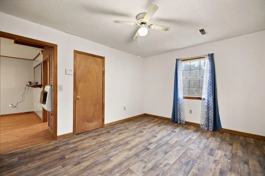 1324 Highway 399 Booneville KY 41314