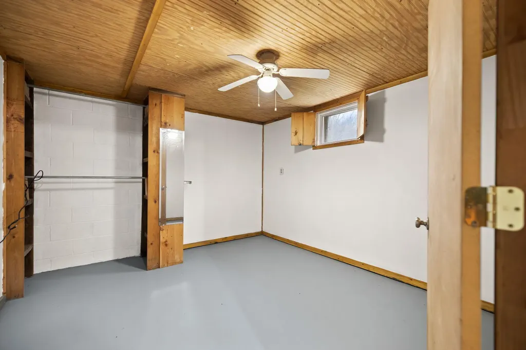 1324 Highway 399 Booneville KY 41314