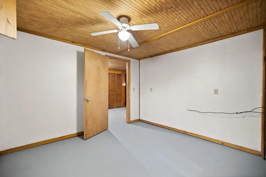 1324 Highway 399 Booneville KY 41314