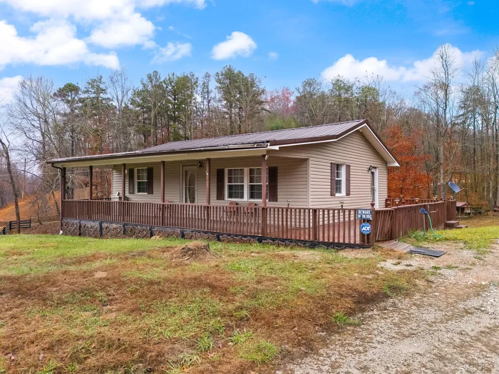 1324 Highway 399 Booneville KY 41314