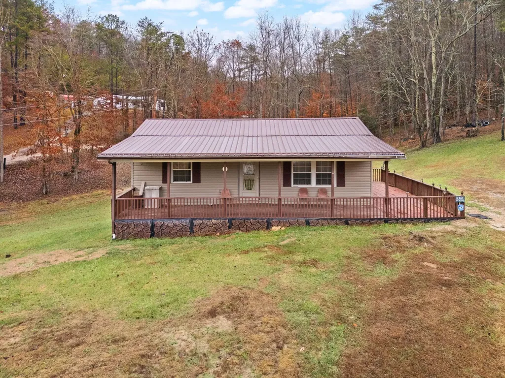 1324 Highway 399 Booneville KY 41314