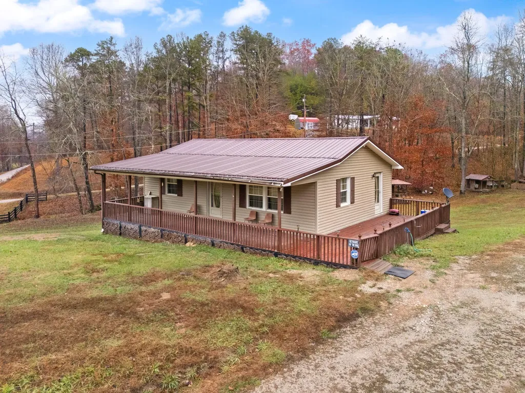 1324 Highway 399 Booneville KY 41314