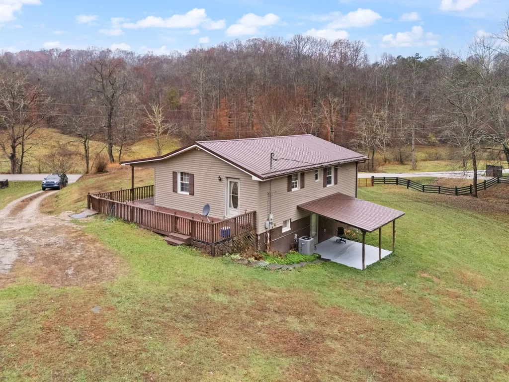 1324 Highway 399 Booneville KY 41314
