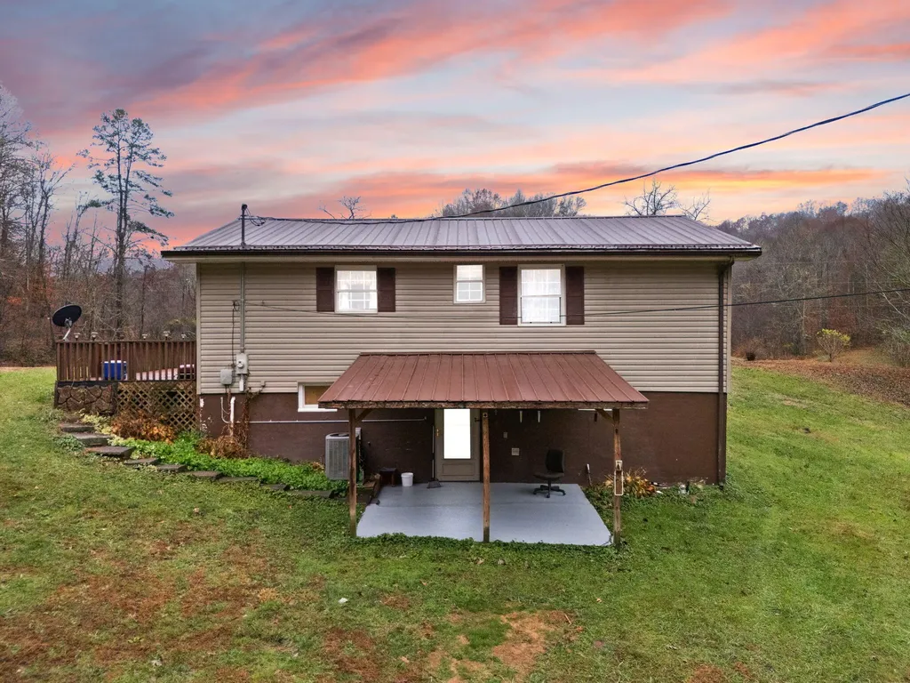1324 Highway 399 Booneville KY 41314