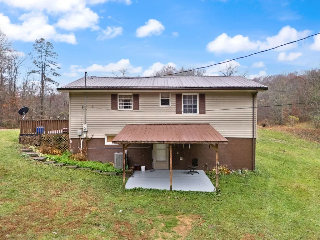 1324 Highway 399 Booneville KY 41314