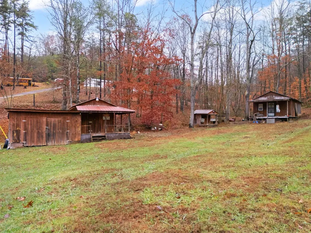 1324 Highway 399 Booneville KY 41314
