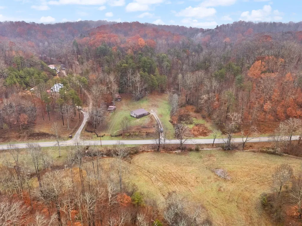 1324 Highway 399 Booneville KY 41314