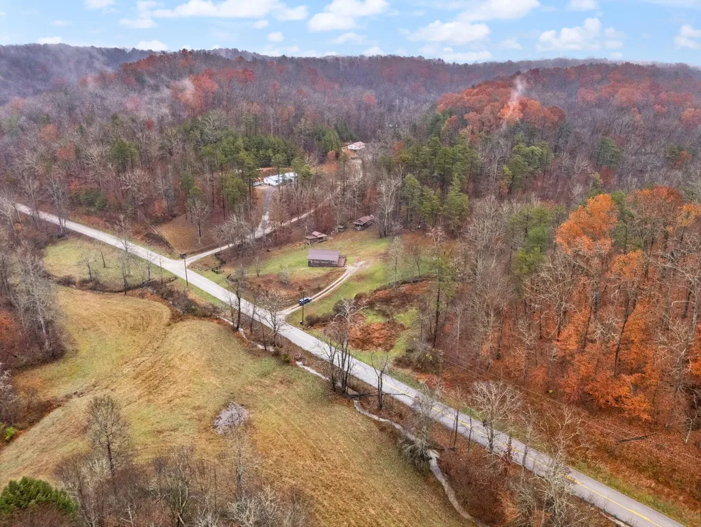 1324 Highway 399 Booneville KY 41314