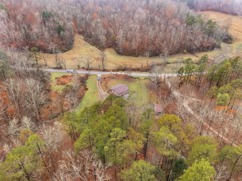 1324 Highway 399 Booneville KY 41314