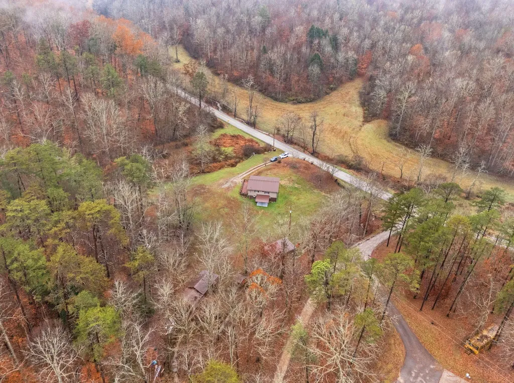 1324 Highway 399 Booneville KY 41314